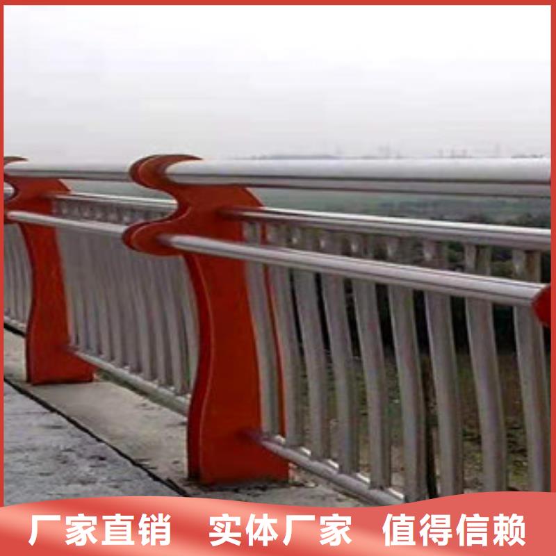 护栏【波形护栏】买的放心安兴用的舒心当地生产商