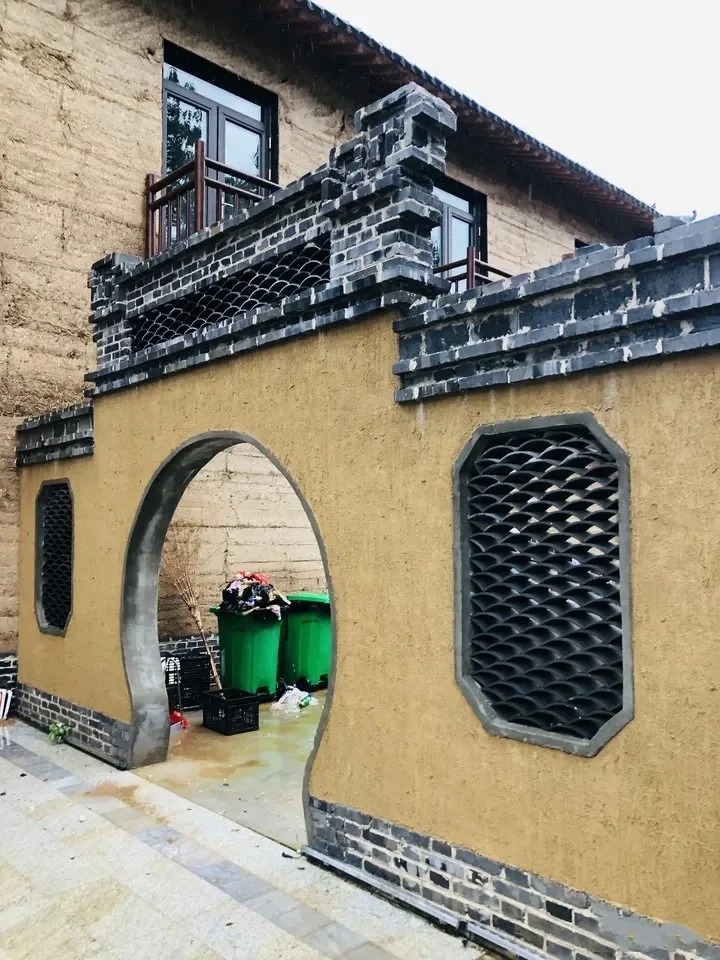 夯土艺术漆施工#稻壳漆#仿泥巴稻草漆#美丽乡村建设
