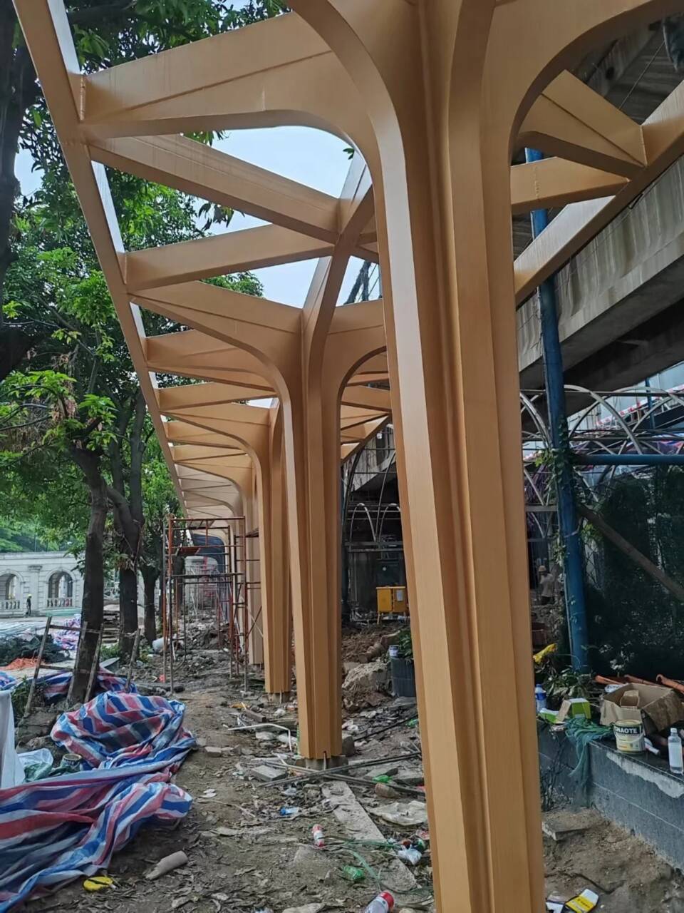 铝合金镀锌管木纹漆包工包料多少钱