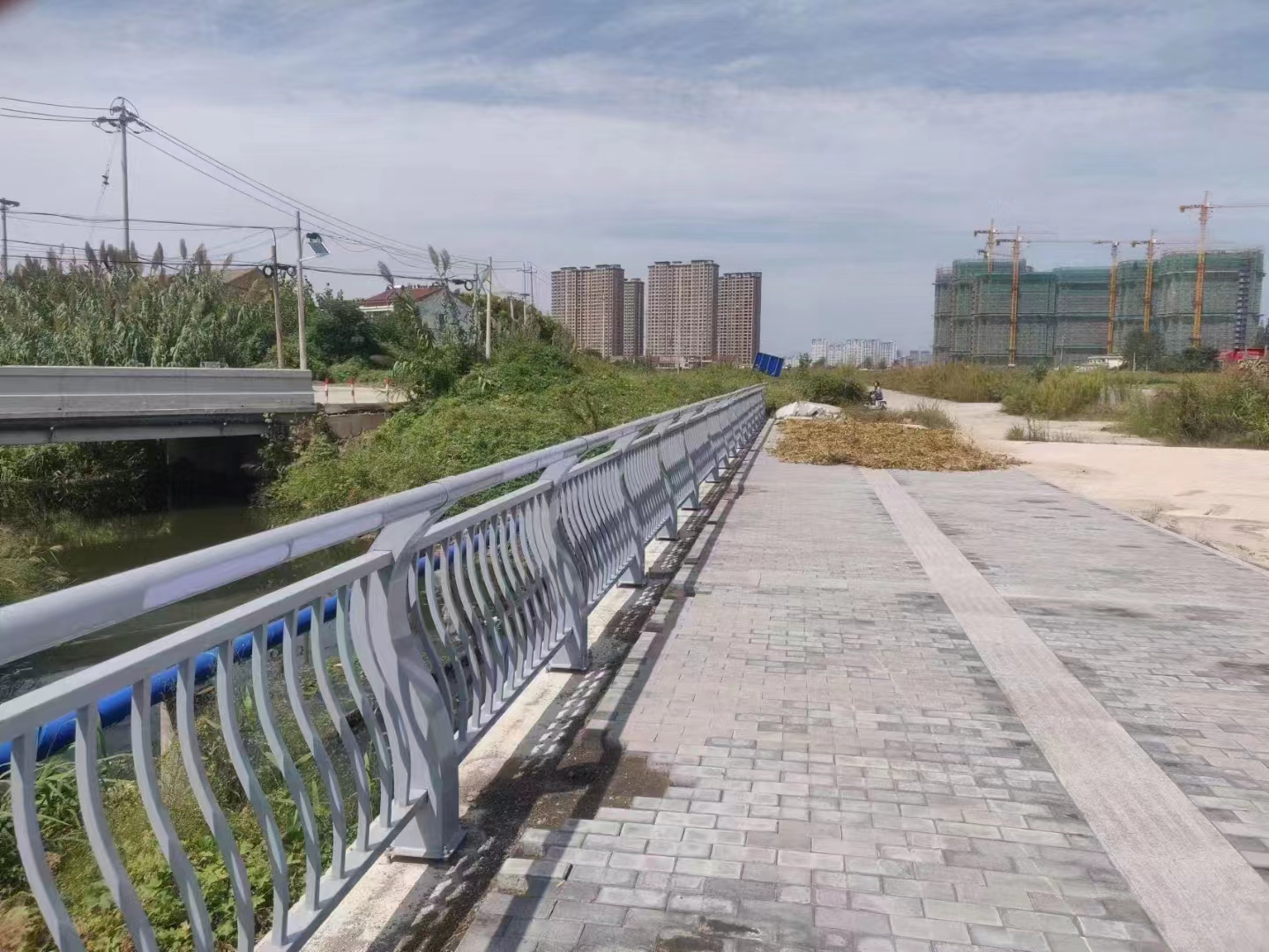 铝合金天桥护栏广东省汕头市滨海街道质保一年