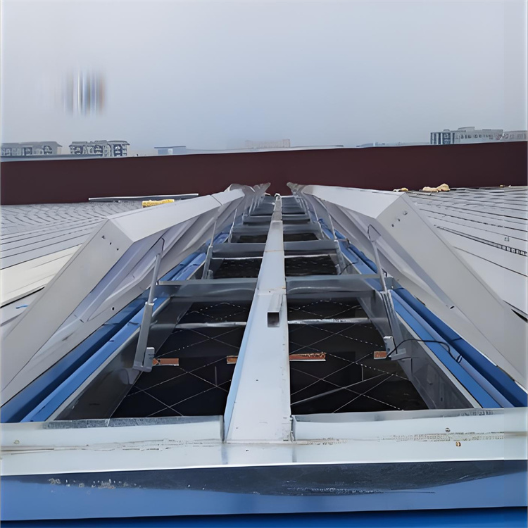 通风天窗成品气楼现货实拍-坤曜金属材料(红河市分公司)